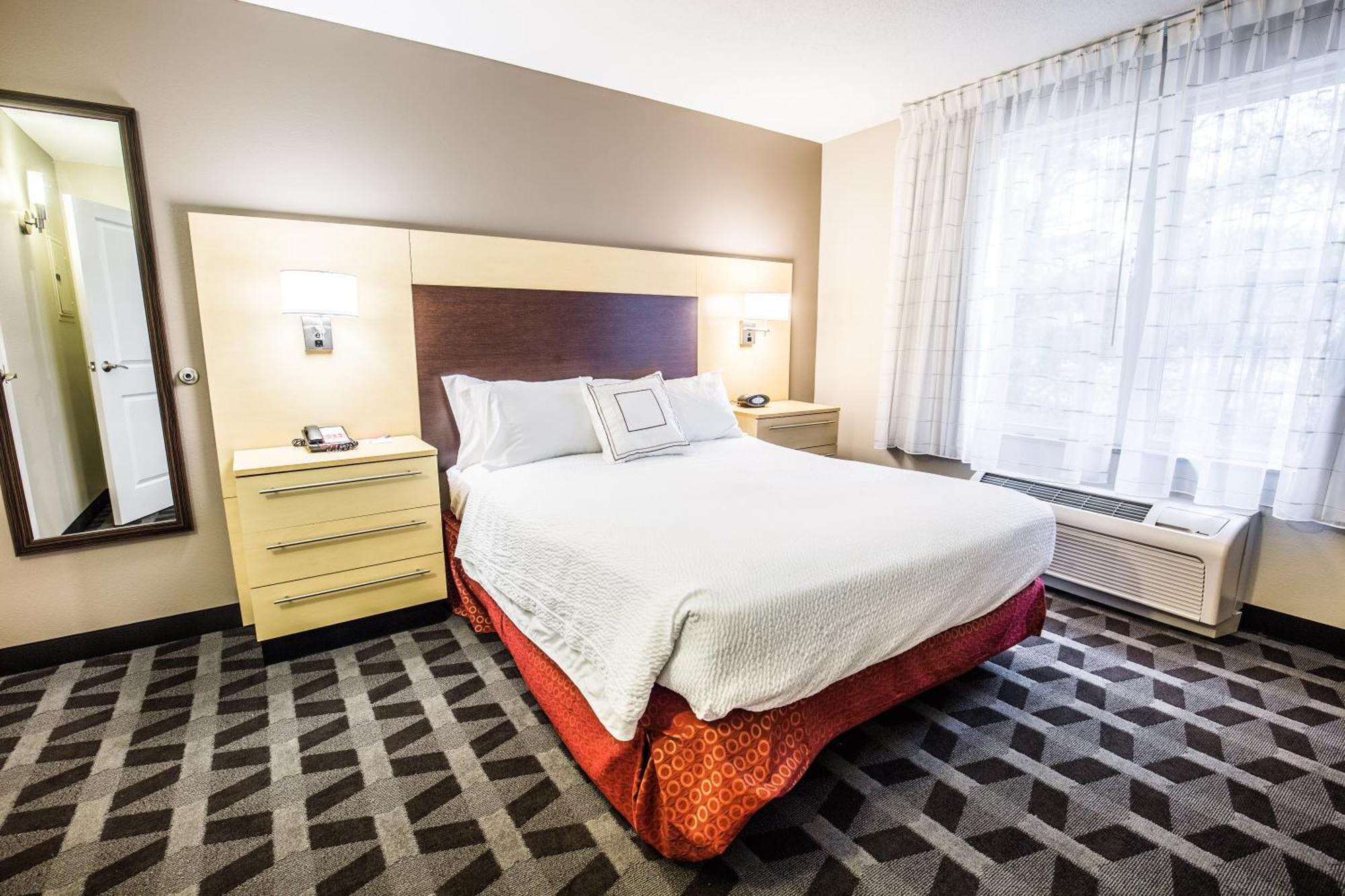 Towneplace Suites By Marriott Gilford Zewnętrze zdjęcie